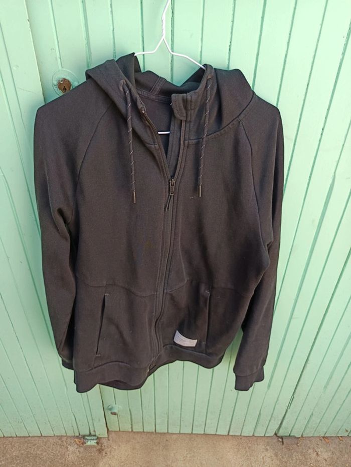 Veste à capuche