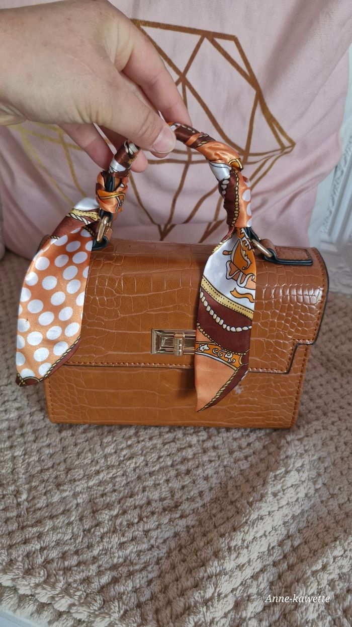 Petit sac à main marron