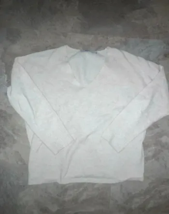 Pull only taille L en très bon état .
