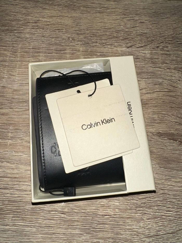 Portefeuille Calvin Klein - photo numéro 2