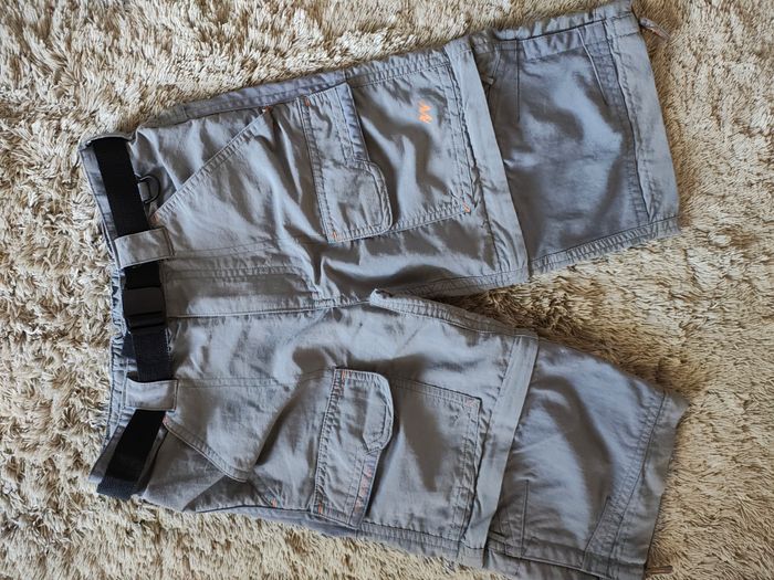 Bermuda Decathlon taille 4 ans
