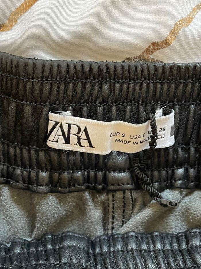 Pantalon en cuir femme Zara noir taille 36 - photo numéro 3