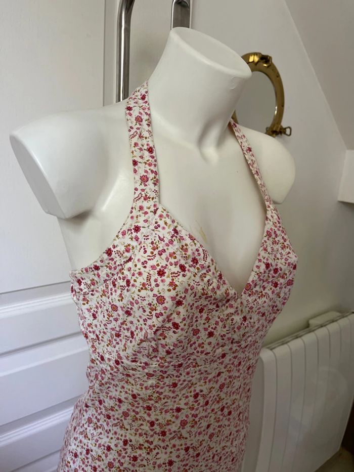 Robe dos nu - photo numéro 6