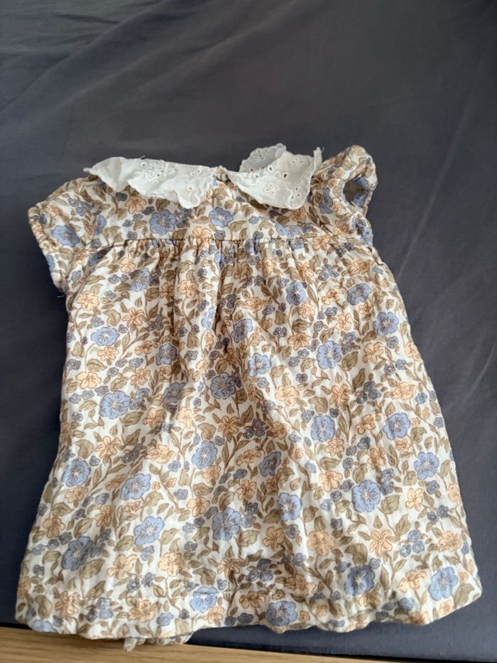 Robe 1 mois