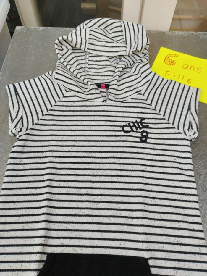 Robe manches courtes avec capuche 6 ans fille Orchestra gris et noir rayé - photo numéro 2