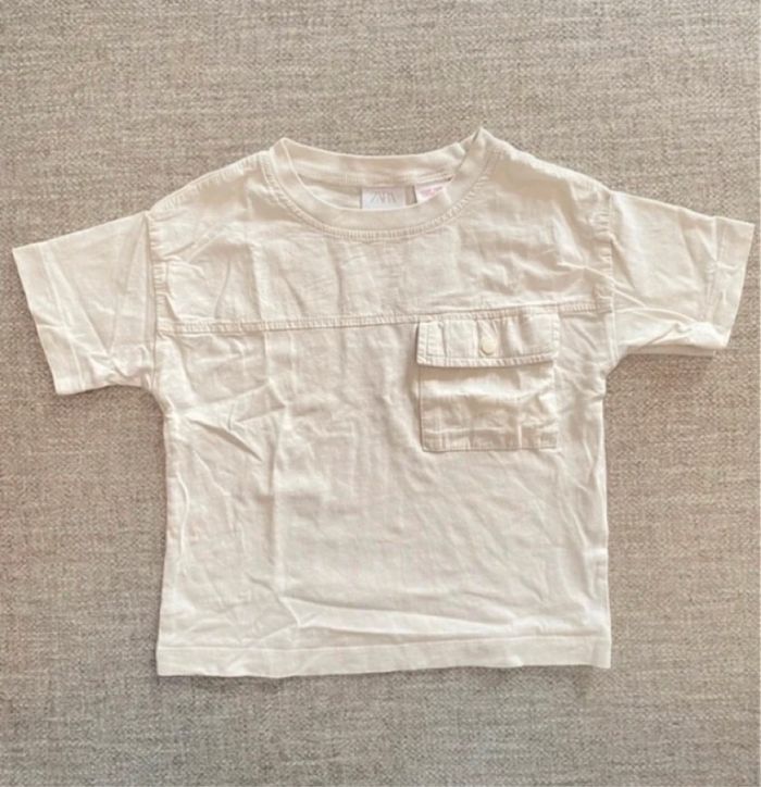 Tee-shirts garçon Zara taille 18 24 mois