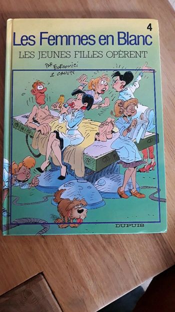 BD les femmes en blanc tome 4 les jeunes filles opèrent