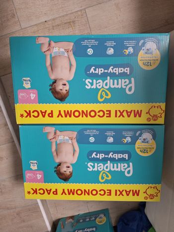 Couche T4 pampers