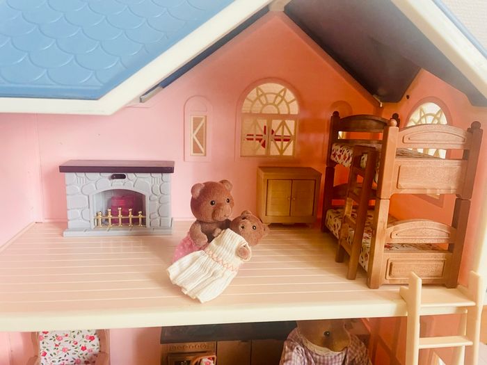 Poste de Malinville - Sylvanian Families - photo numéro 3