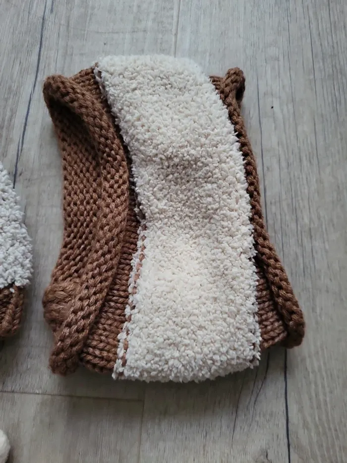Lot bonnet écharpe et mitaines - photo numéro 6