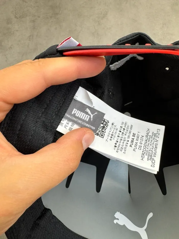 Casquette Puma Ferrari Charles Leclerc 16 Noir et Rouge Neuve - photo numéro 9