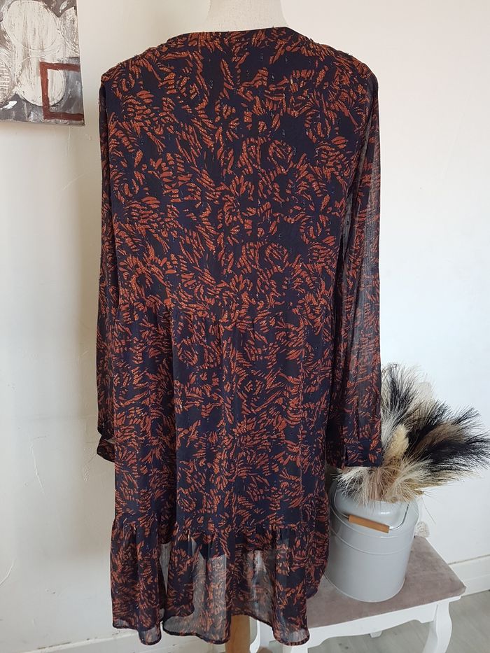 Robe marine à motifs marrons et jaunes. Deeluxe Women. Taille XL, 53cm aux aisselles, 92cm de haut. - photo numéro 4