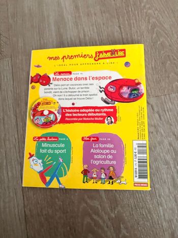 Livre j’aime lire menace dans l’espace 