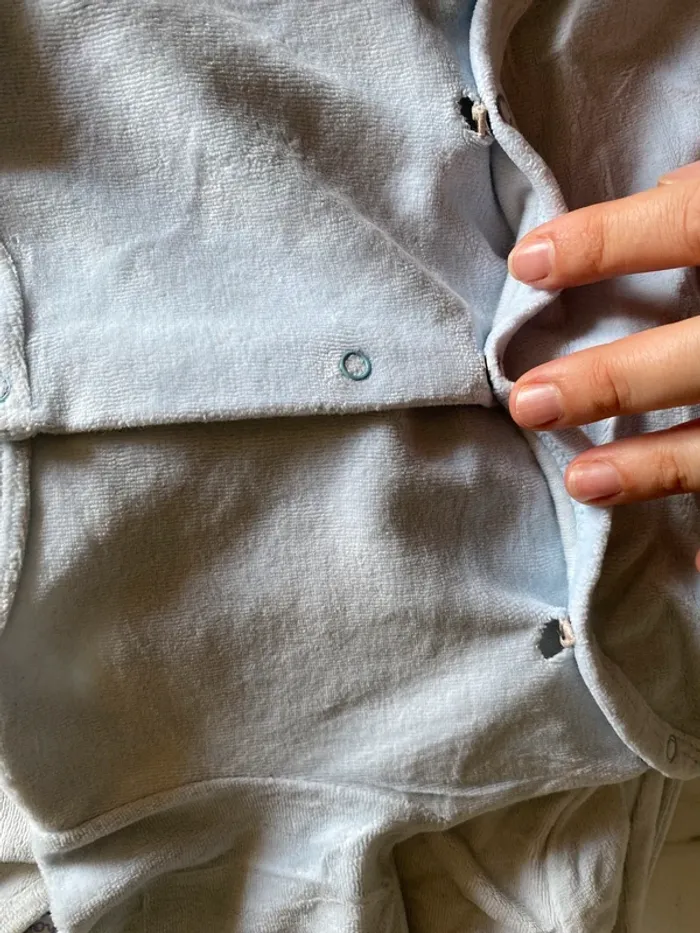 4 pyjamas 12 mois - photo numéro 7
