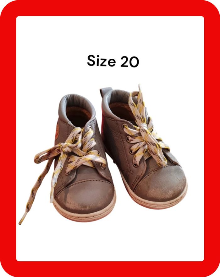 Chaussure bébé taille 20
