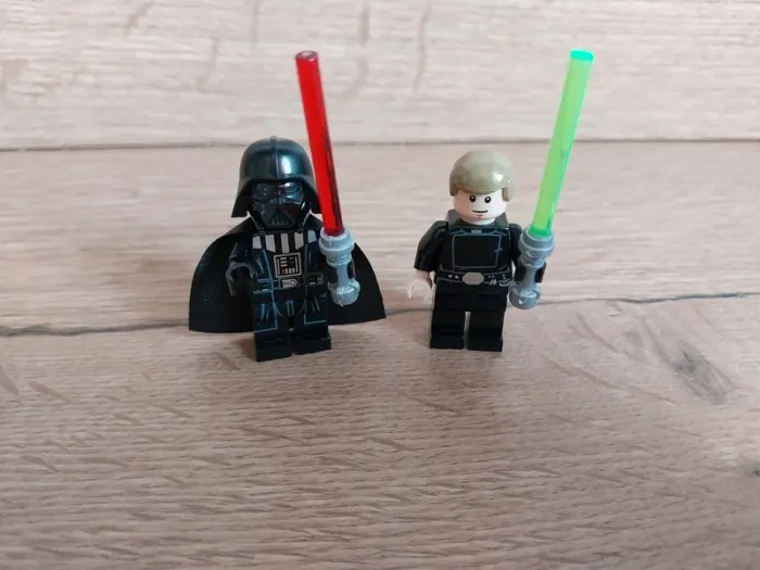 Figurines type lego Jedi Luke Skywalker et Sith Dark Vador star wars - photo numéro 4