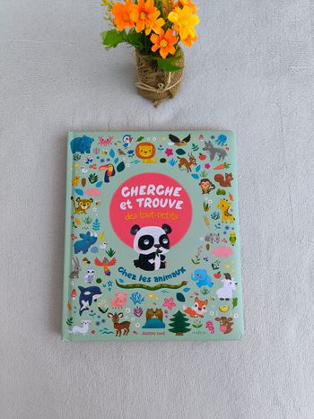 Livre Cherche et trouve chez les animaux Auzou