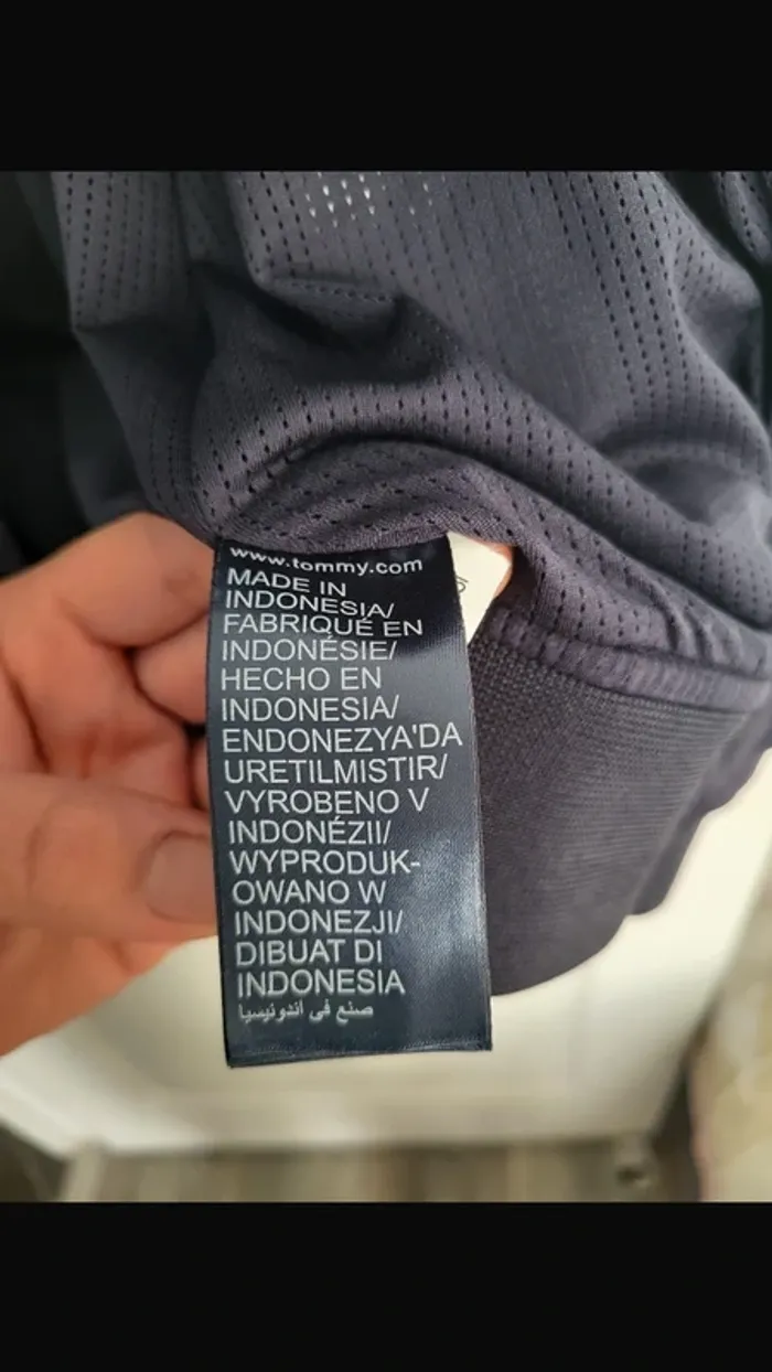 Veste coupe vent imperméable Tommy Hilfiger impeccable taille M - photo numéro 11