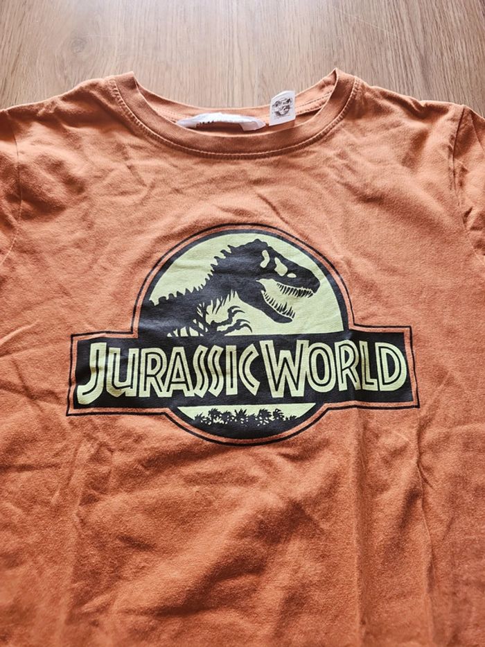 Tee-shirt Jurassic World - photo numéro 2
