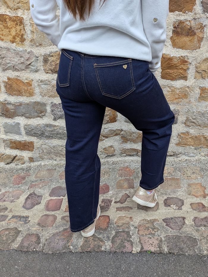 Jean large Québec bleu foncé brut
Taille 36 - photo numéro 4