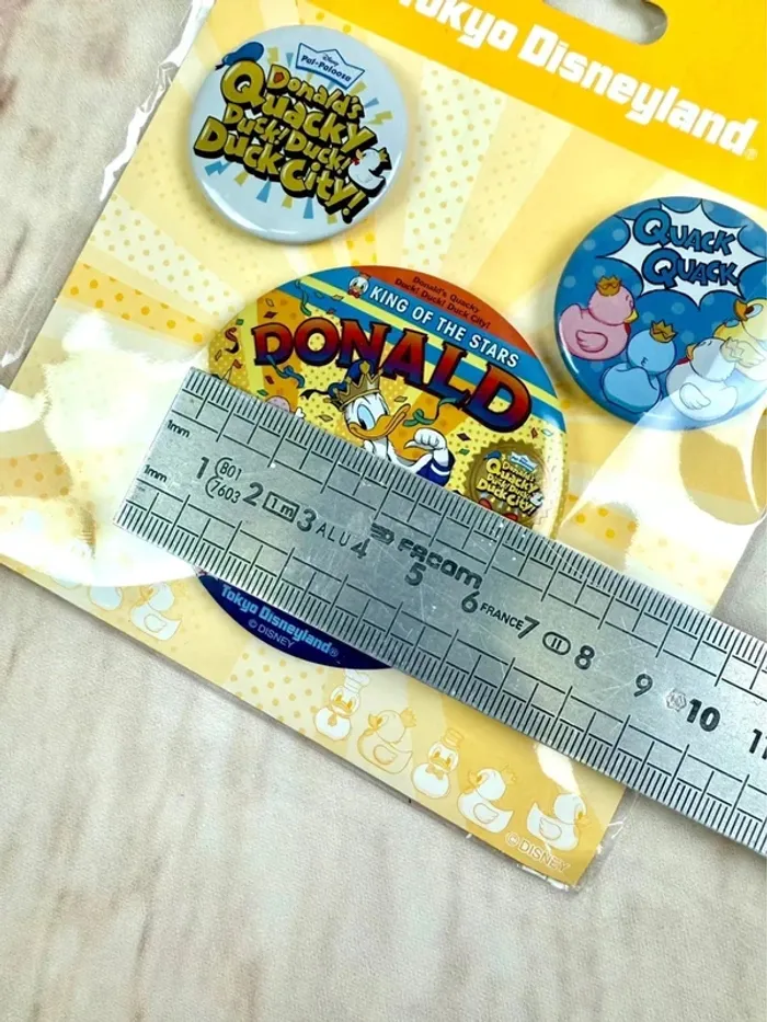 Lot de badges Disney Spécial Anniversaire Donald - Tokyo Disneyland exclusif - photo numéro 8
