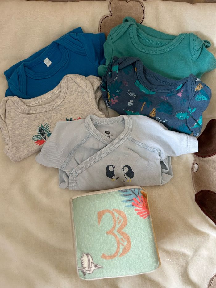 3️⃣ Lot de Bodies : Taille 3
