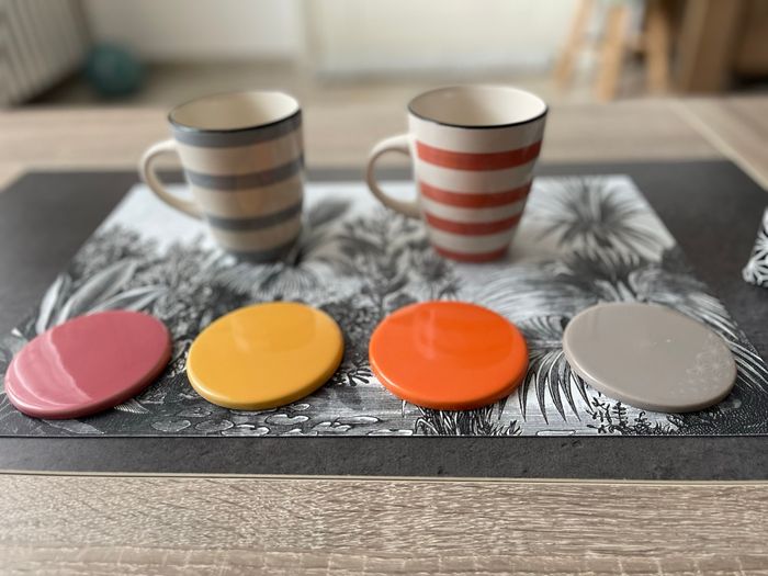 Lot mugs et sous mugs/tasses neufs