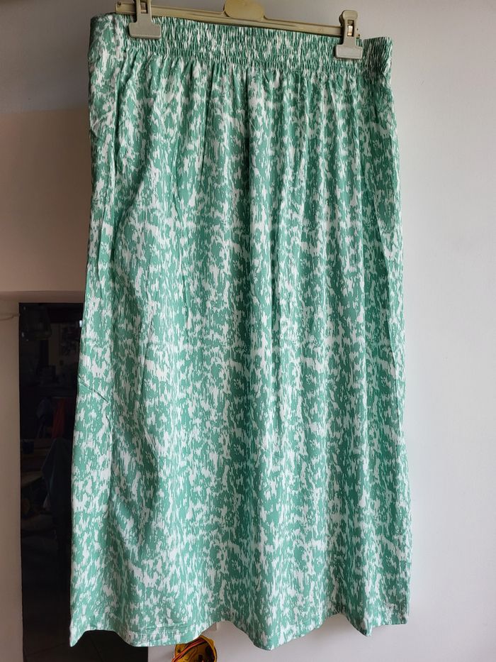 Jupe fendue longue taille 44 neuve - photo numéro 2