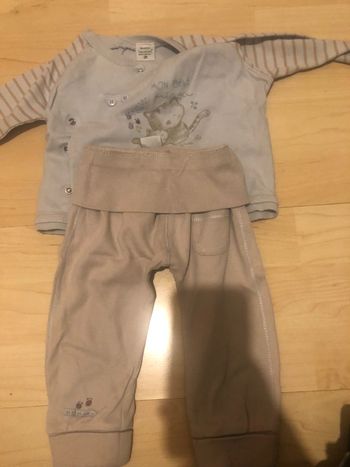 Ensemble pull+pantalon 6 mois TBE