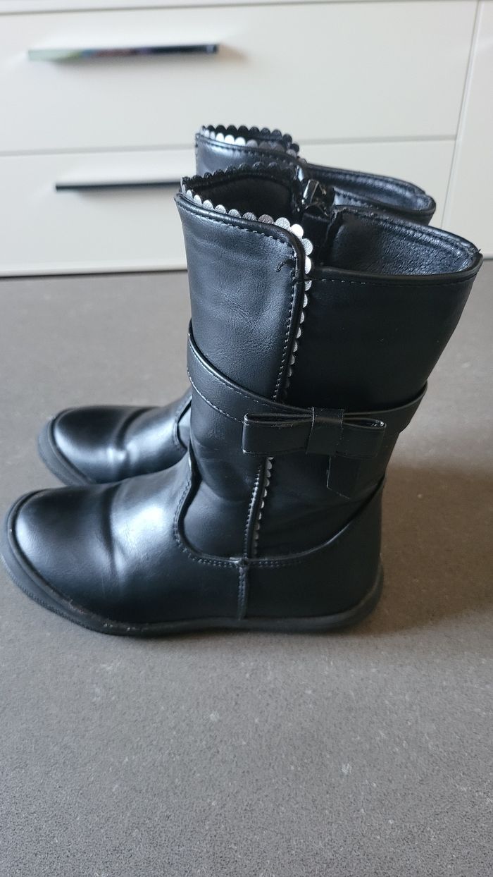 Bottes fille 25 FPC très bon état