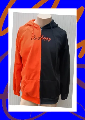 Pull zippé à capuche L