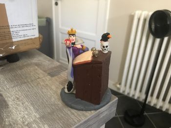 Figurine rare la reine de blanche neige disney