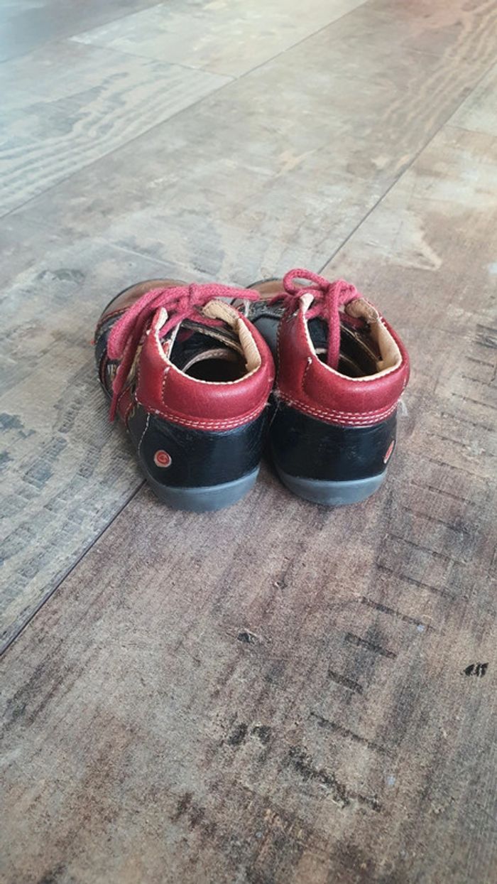 👦 chaussures gbb Taille 19 en très bon état - photo numéro 6