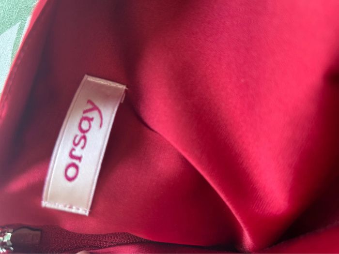 Robe rouge satinée - photo numéro 6
