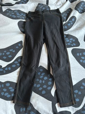 Pantalon type jeans élastique Young dimension 6 ans / 7 ans