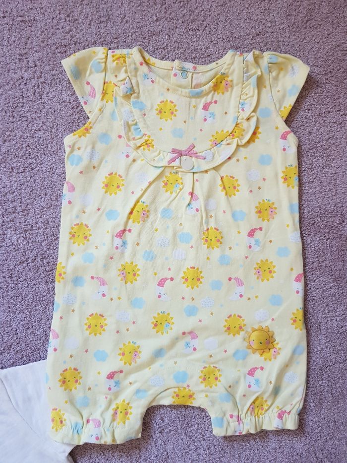 Lot 3 combishorts bébé 6 mois - photo numéro 3