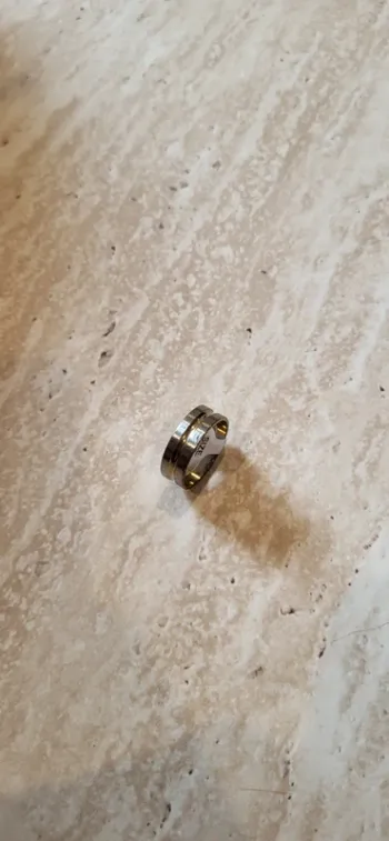 Bague acier dorée et argentée rainurée – Taille 19