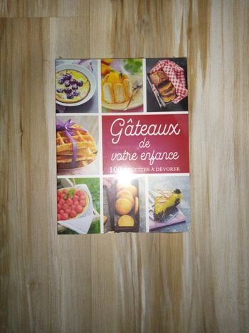 Livre gâteaux de votre enfance neuf