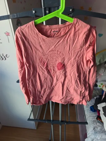 Tee shirt manche longue taille 8 ans