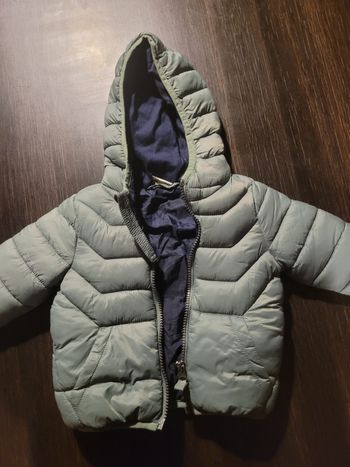 Veste très épaisse 6 mois
