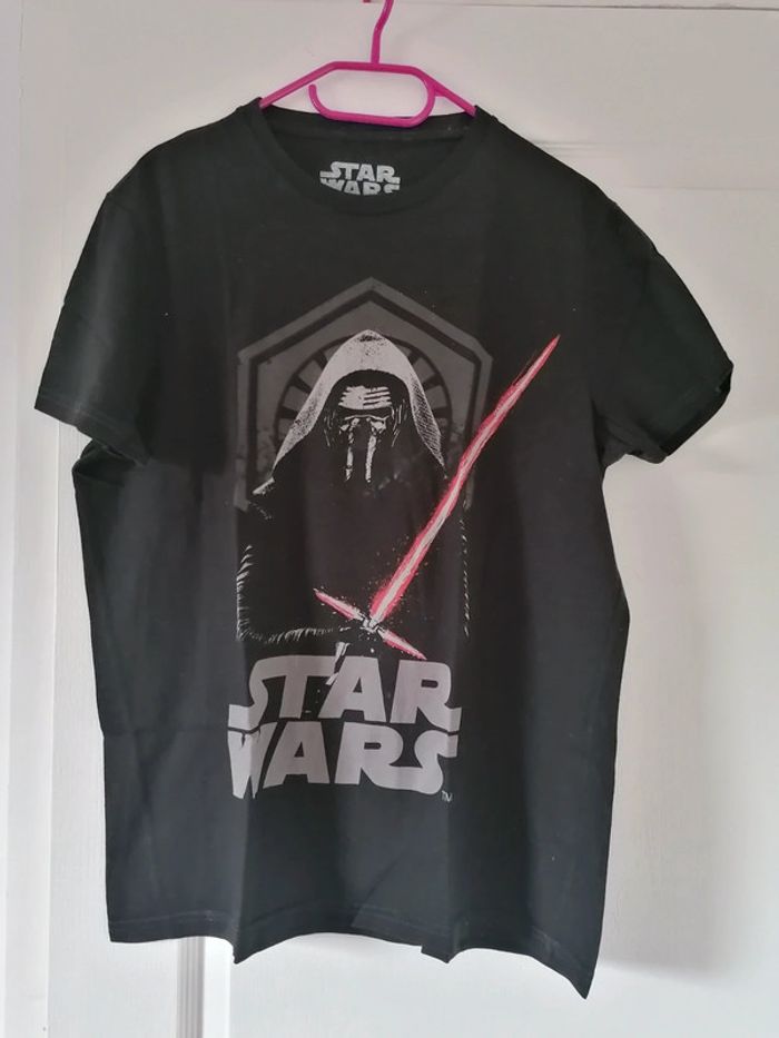 Tee-shirt homme star wars neuf juste lavé