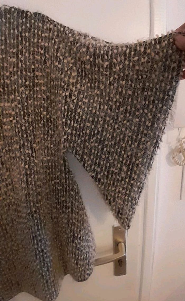 Pull à poils longs, taille TU, noir et beige, manches courtes, 34/36 - photo numéro 5