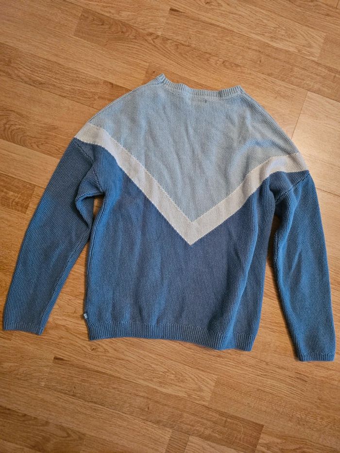 Pull bleu - photo numéro 3