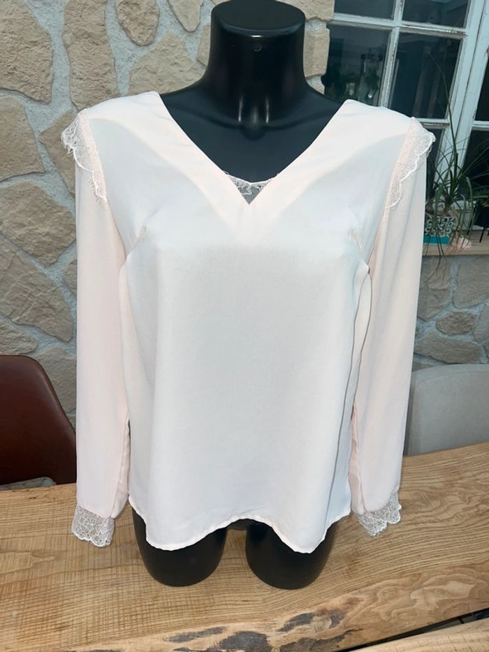 Blouse kilky taille 38 M été femme taille dos nu chemise voilage rose pale dentelle - photo numéro 2