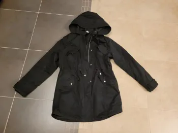 Parkas doudoune a capuche taille m h &m noir