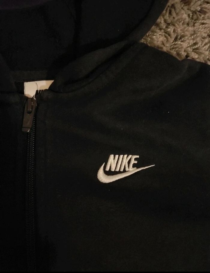 Gilet/zip/ Sweat à capuche Nike noir logo brodé blanc - photo numéro 4