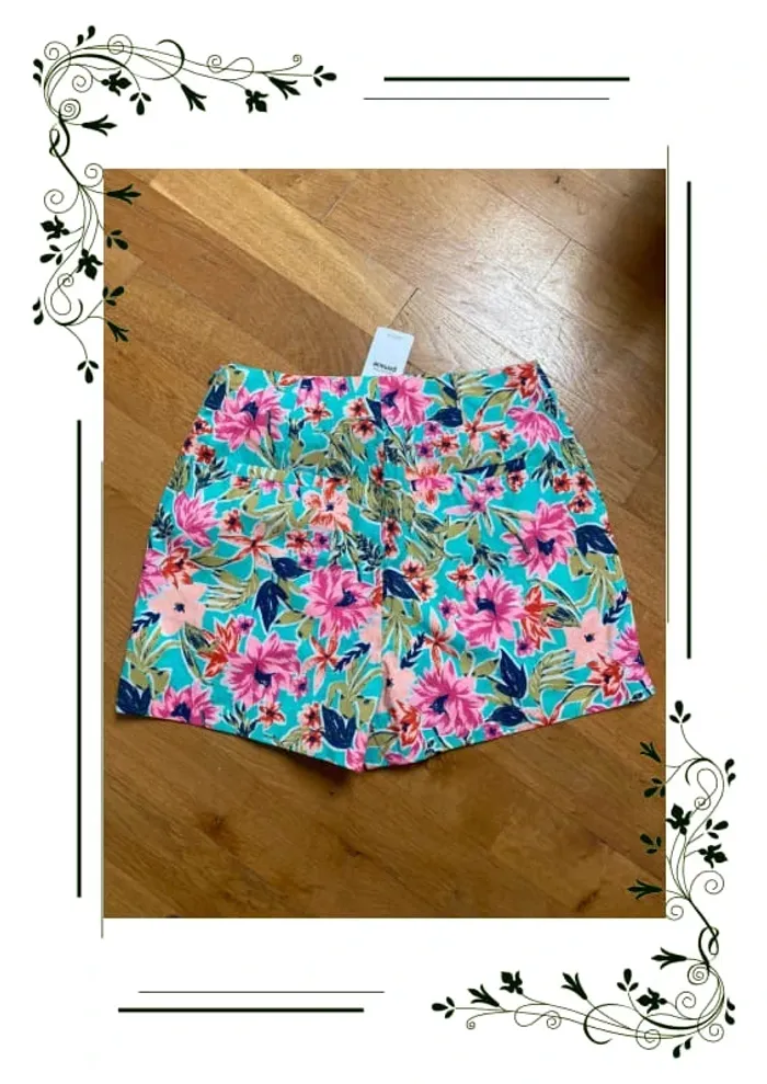 Short Pimkie fleuri taille 34 neuf - photo numéro 2