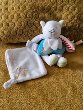 Doudou mouchoir agneau luminescent