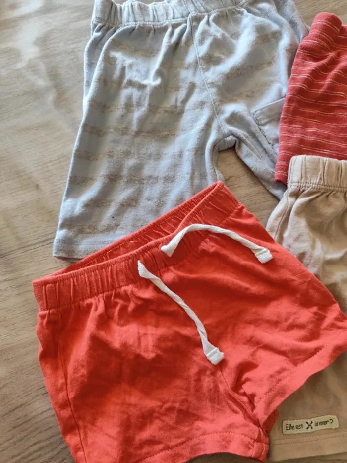 Lot de 4 shorts 9 mois - photo numéro 2