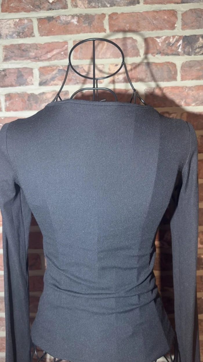 Haut a longues manches noir ligné élastique Dazy Taille S / 36 - photo numéro 10